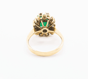 Anillo roseta oro 18k con esmeralda y diamantes