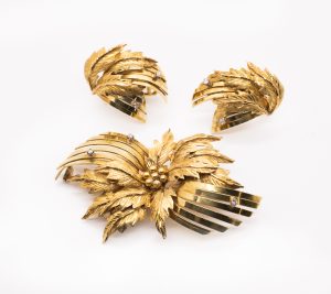 Conjunto Broche y pendientes oro vintage.